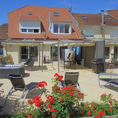 Ferienwohnung Au Pied De La Roche Exterior foto
