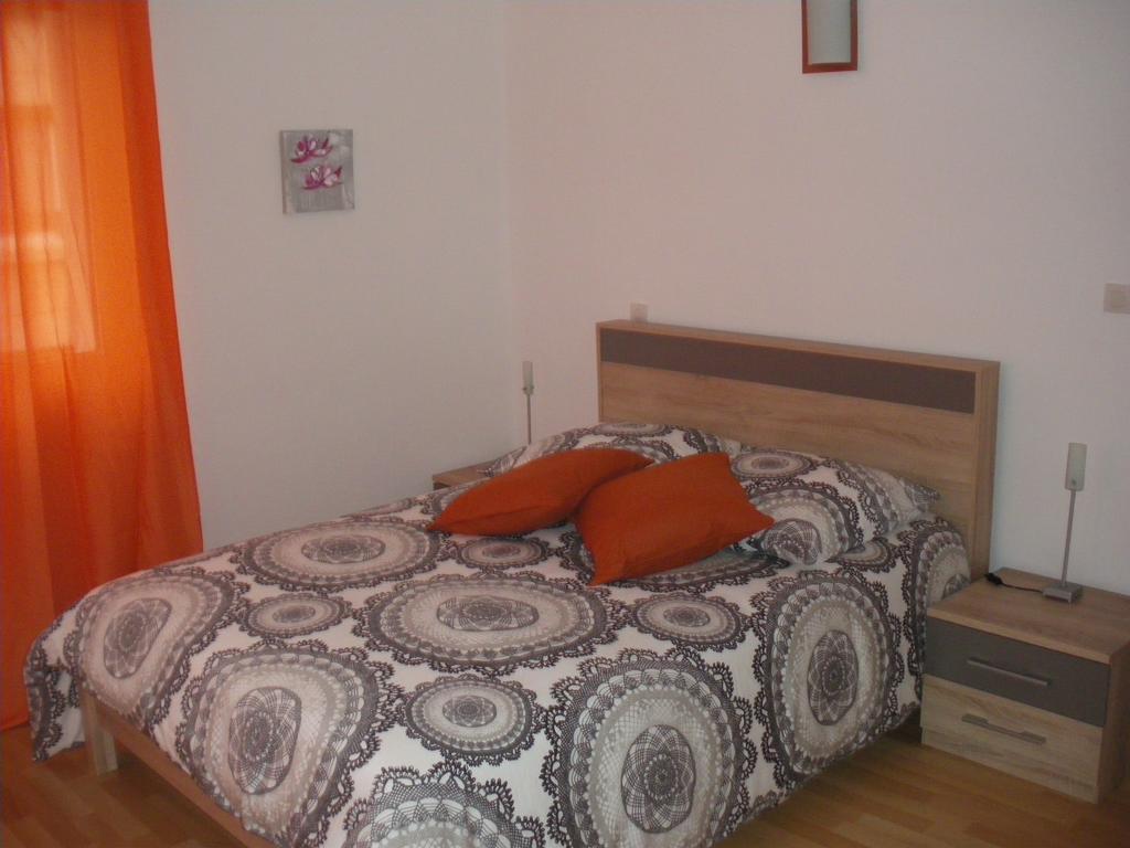 Ferienwohnung Au Pied De La Roche Exterior foto