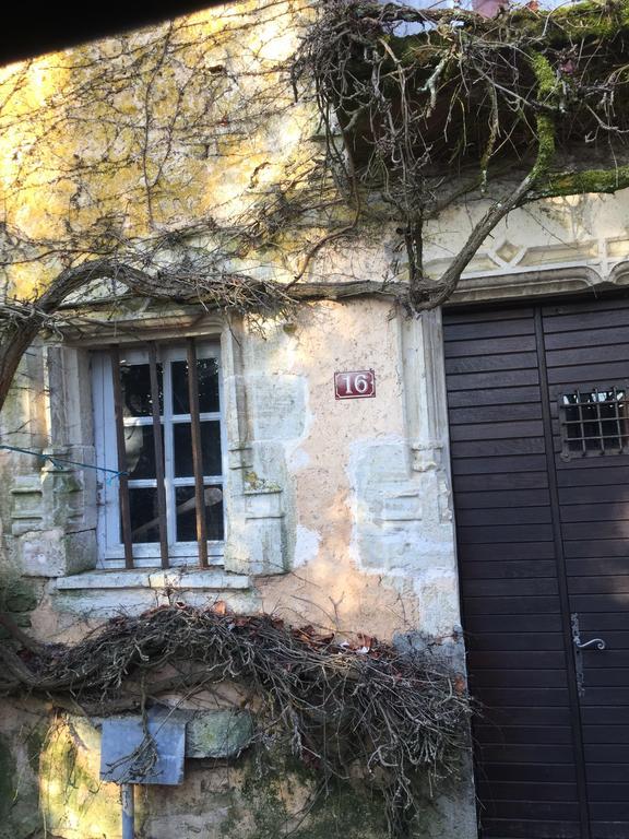 Ferienwohnung Au Pied De La Roche Exterior foto