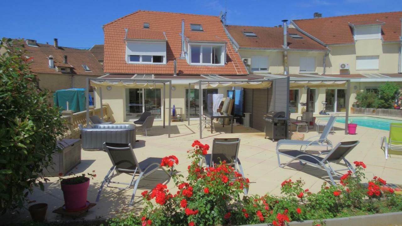 Ferienwohnung Au Pied De La Roche Exterior foto