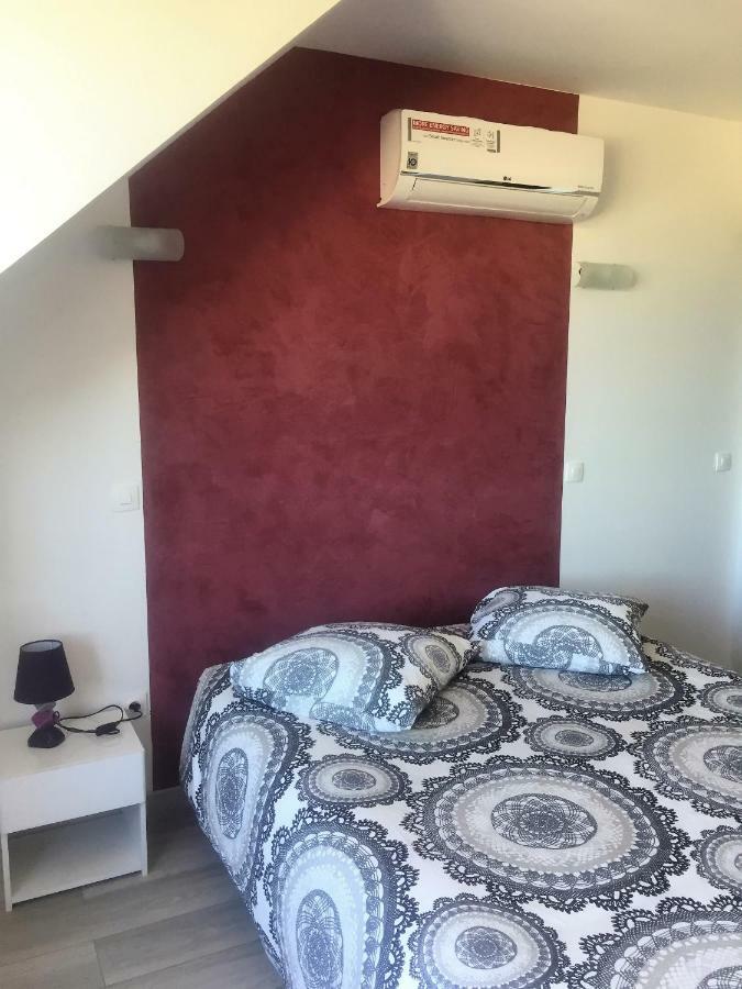 Ferienwohnung Au Pied De La Roche Exterior foto