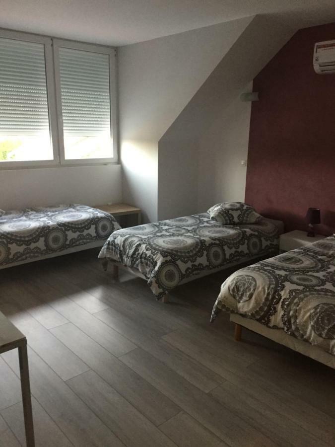 Ferienwohnung Au Pied De La Roche Exterior foto