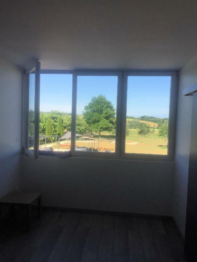 Ferienwohnung Au Pied De La Roche Exterior foto
