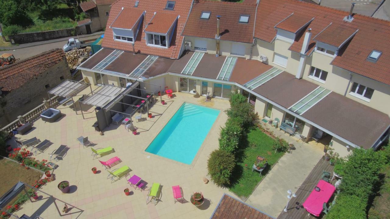 Ferienwohnung Au Pied De La Roche Exterior foto